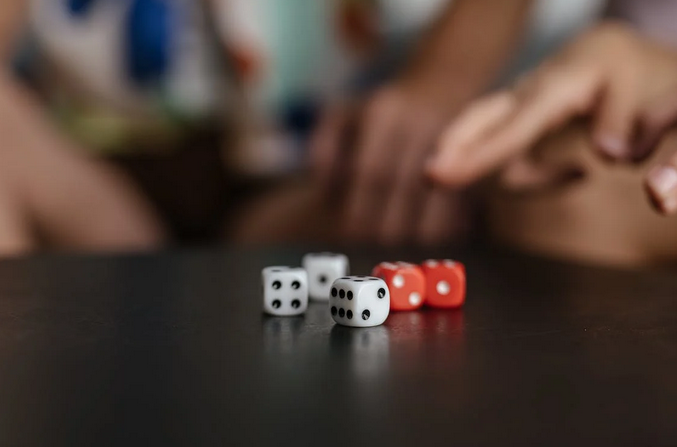 white dice
